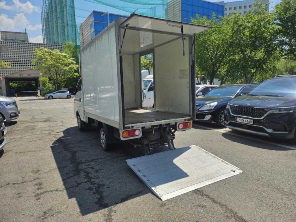 Small Truck tower_built-in tower - Vista 7