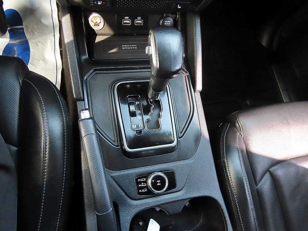 Ssangyong Rexton - Vista 11