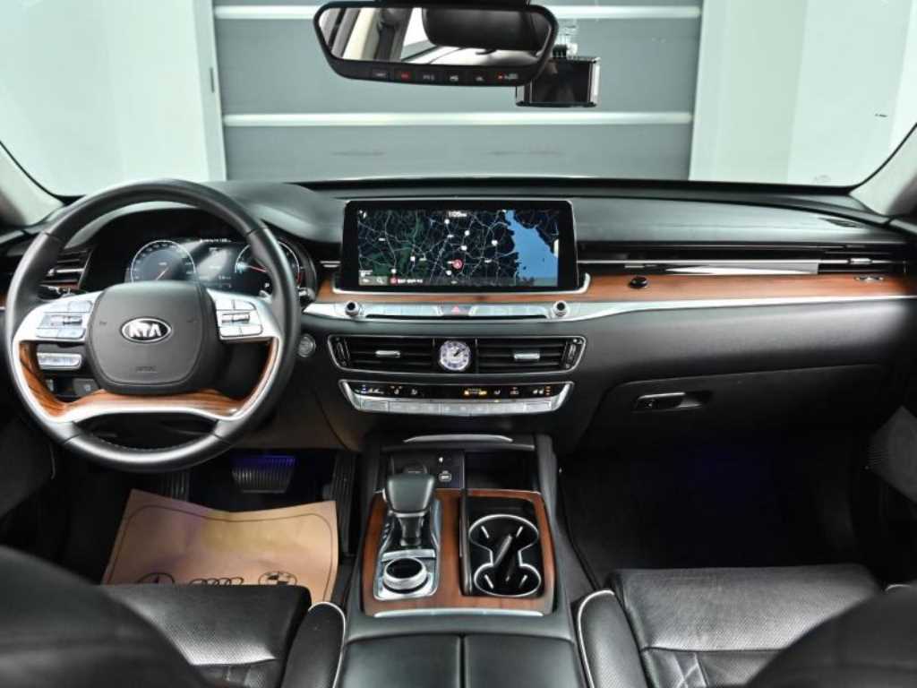 KIA K9 - Vista 7