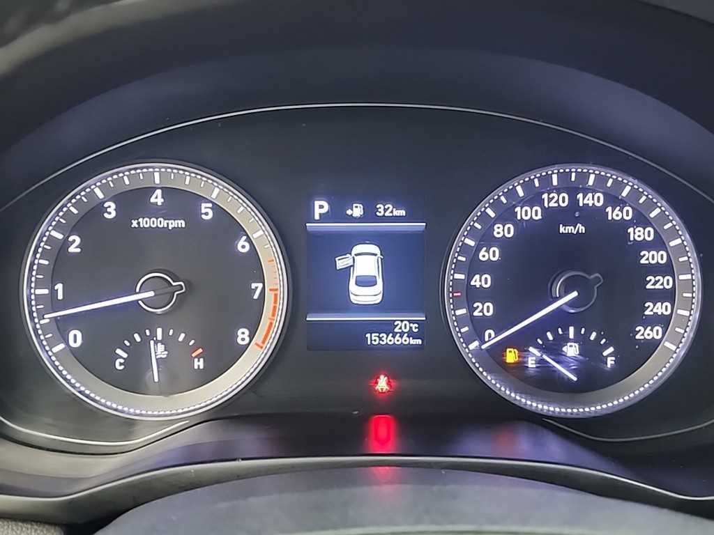 HYUNDAI Grandeur - Vista 6