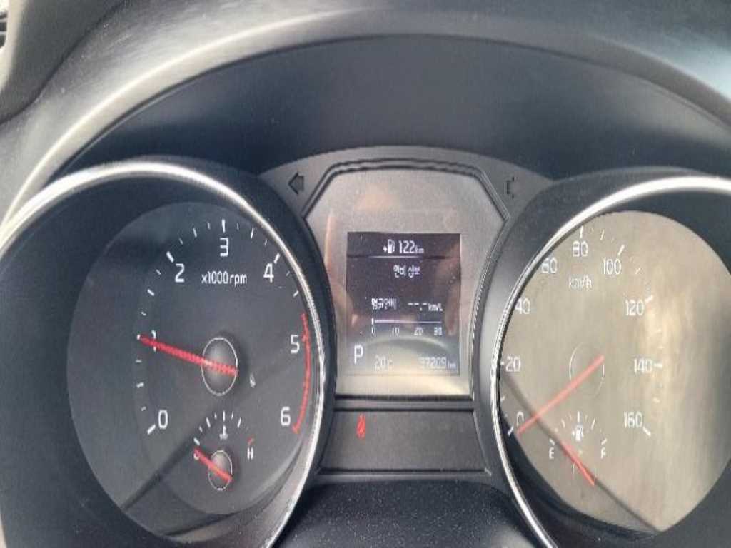 KIA Carnival - Vista 10