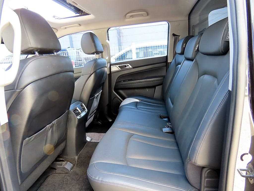 Ssangyong Rexton - Vista 6