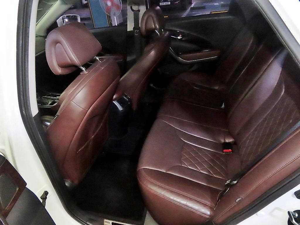 HYUNDAI Aslan - Vista 7