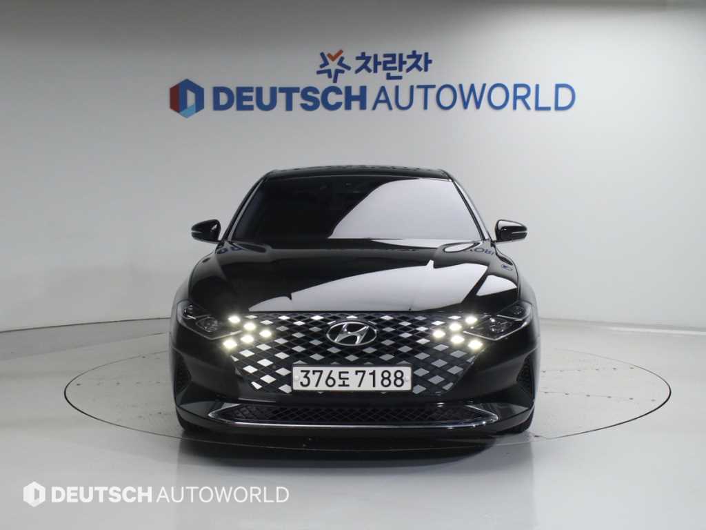 HYUNDAI Grandeur - Vista 3