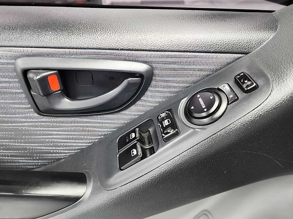 HYUNDAI Starex - Vista 12