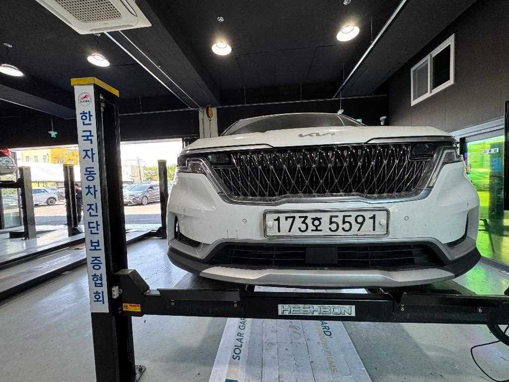 KIA Carnival 2021 Blanco - Importación desde Corea - HF Imports Iquique - Foto 1