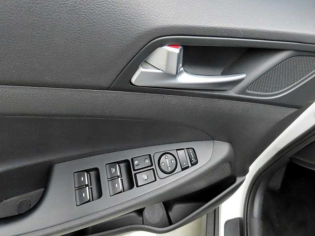 HYUNDAI Tucson - Vista 11