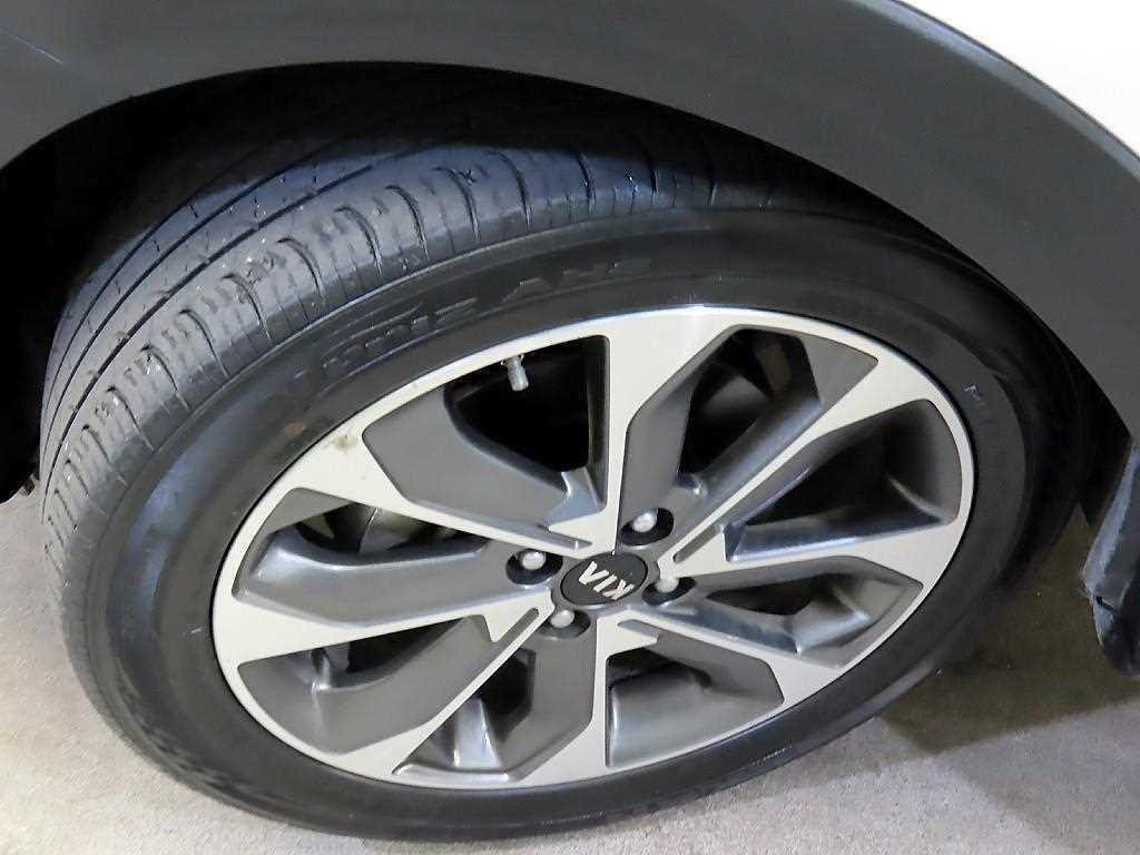 KIA Stonic 2020 Blanco - Importación desde Corea - HF Imports Iquique - Foto 20