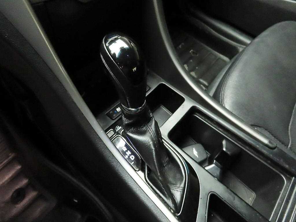 HYUNDAI Sonata - Vista 10