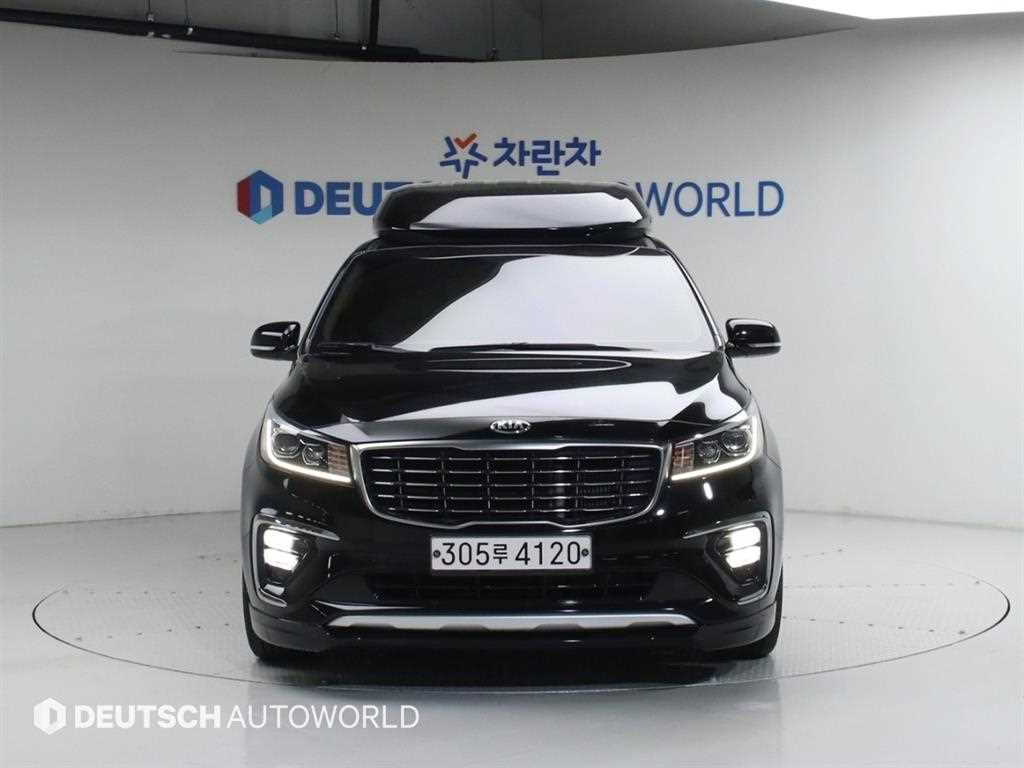 KIA Carnival - Vista 3