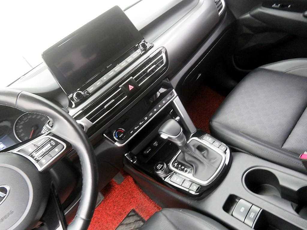 KIA Seltos 2022 Gris - Importación desde Corea - HF Imports Iquique - Foto 13