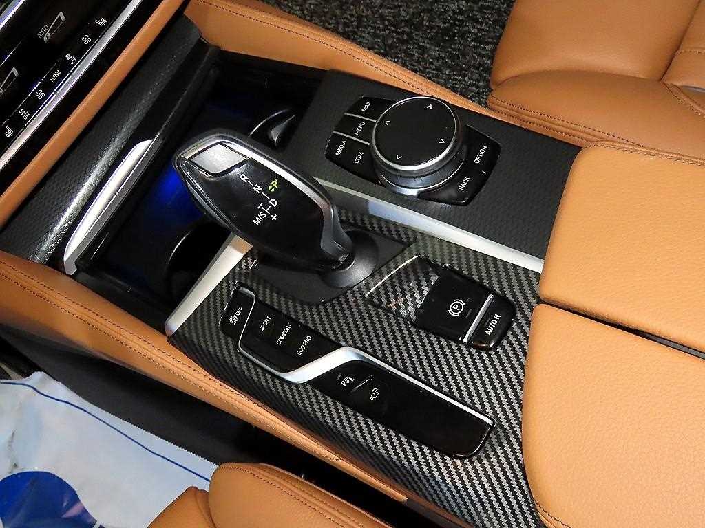 BMW 5 Series - Vista 12