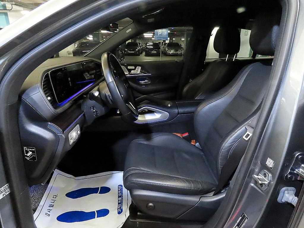 Mercedes Benz GLE Class - Vista 6