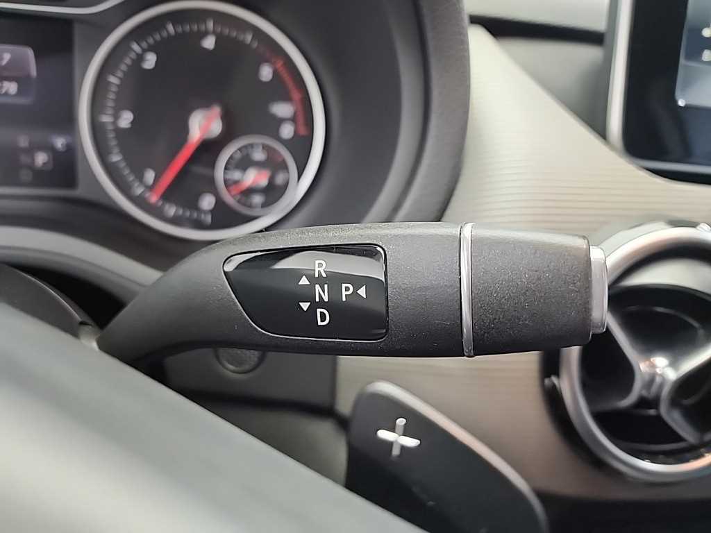 Mercedes Benz B Class (MY B) - Vista 8