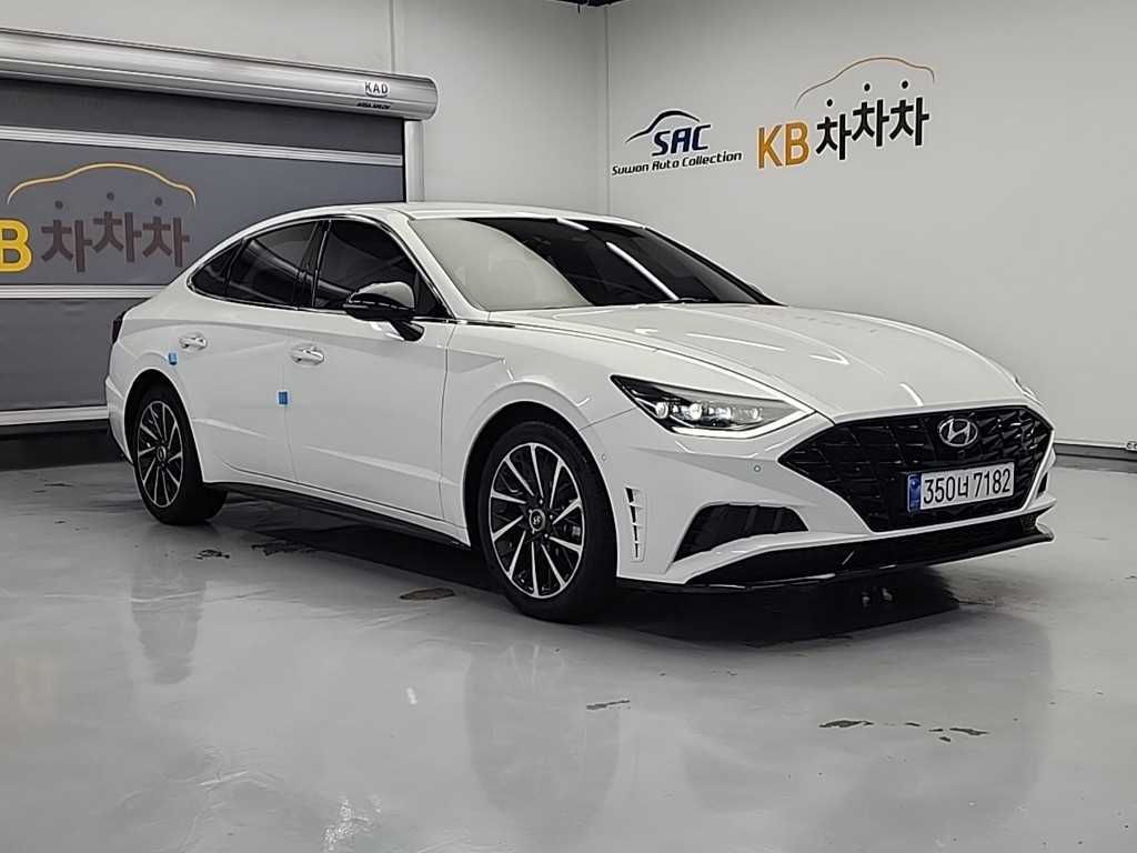 HYUNDAI Sonata - Vista 4