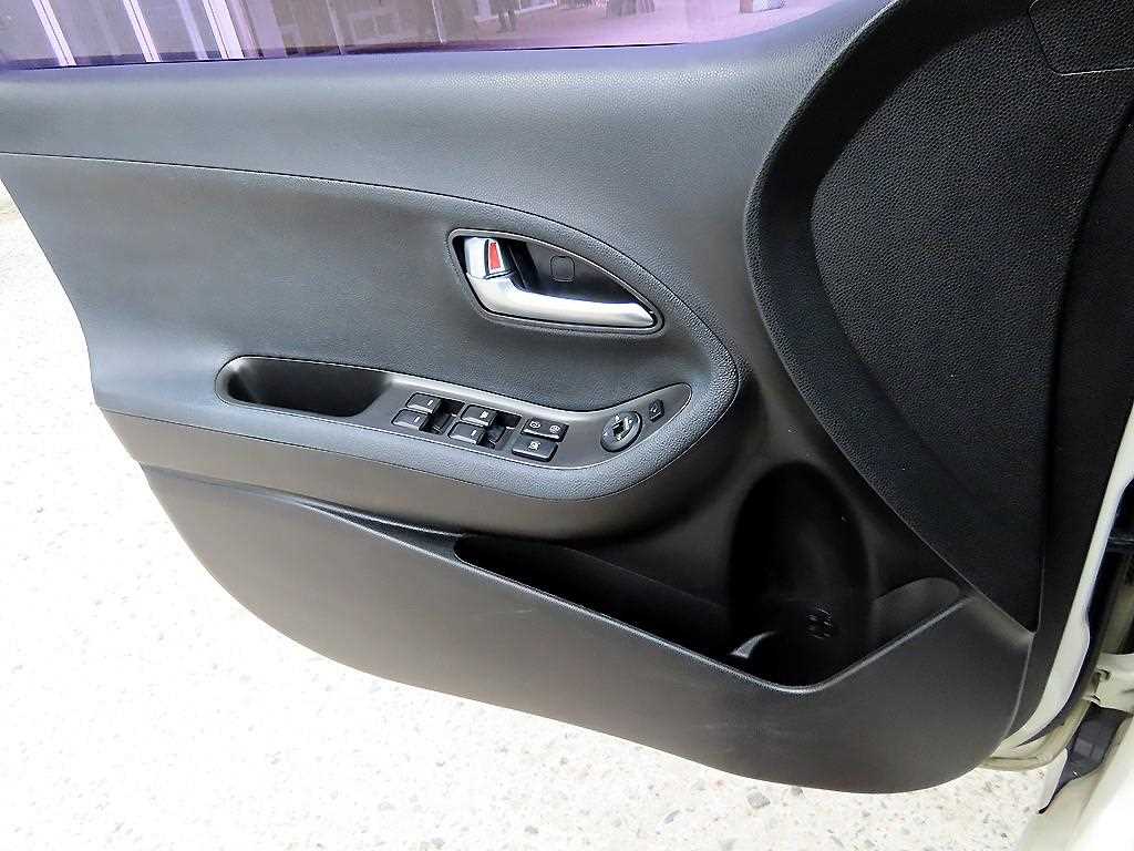 KIA Morning - Vista 11