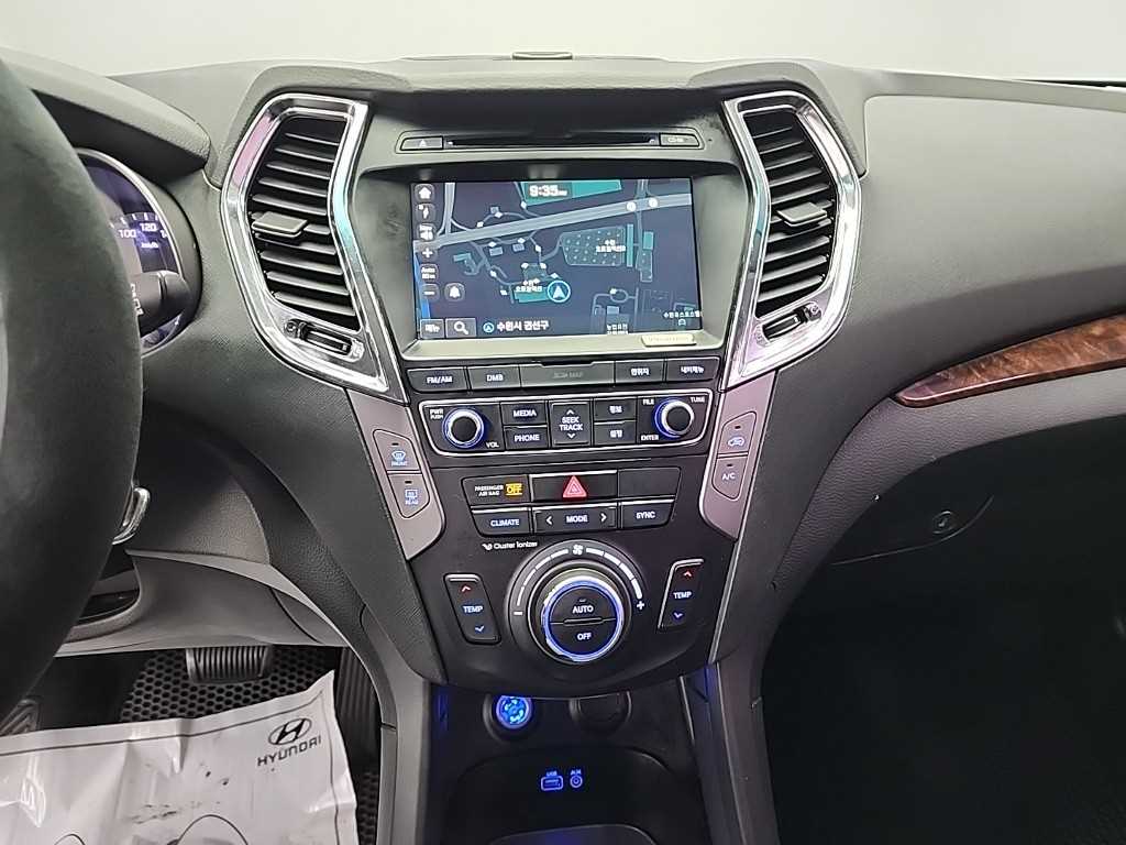 HYUNDAI Santa Fe - Vista 10