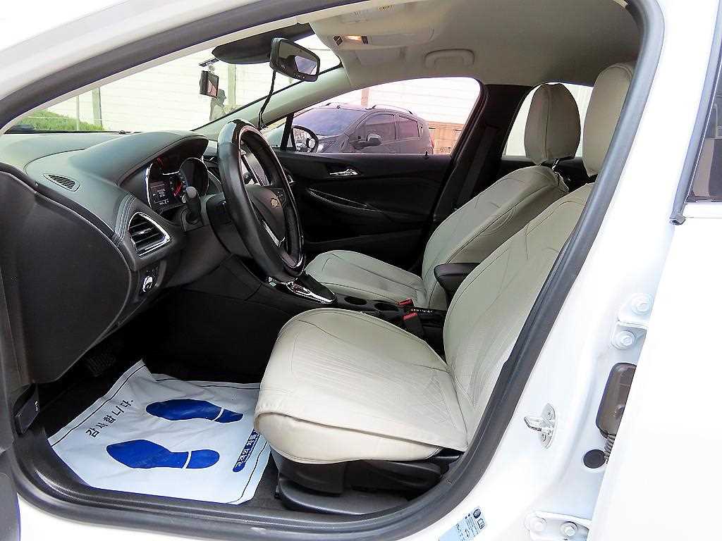 Chevrolet Cruise - Vista 5
