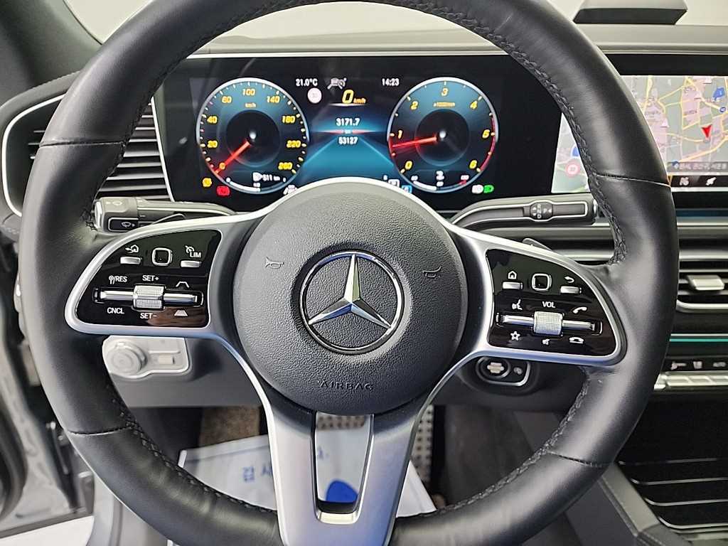 Mercedes Benz GLE Class - Vista 9