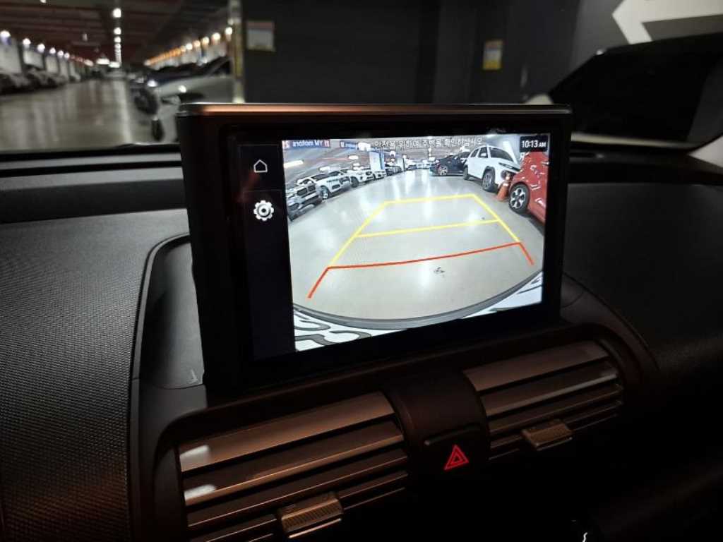 HYUNDAI Casper - Vista 10