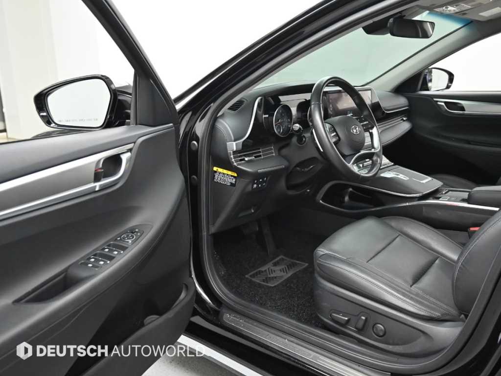 HYUNDAI Grandeur - Vista 11