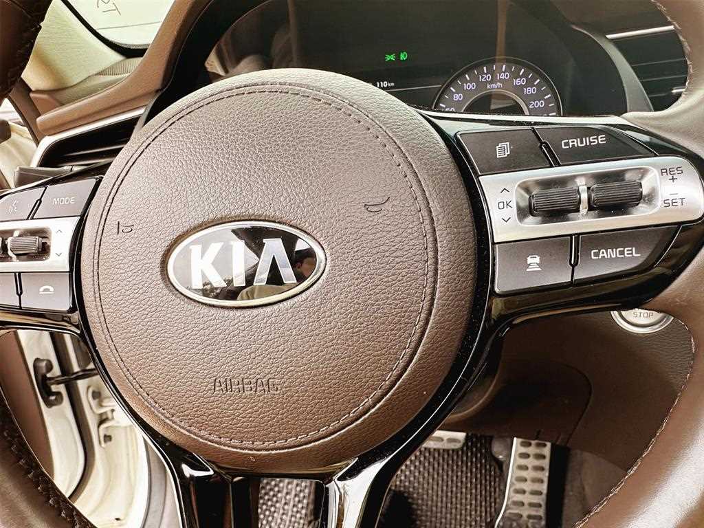 KIA K7 - Vista 5