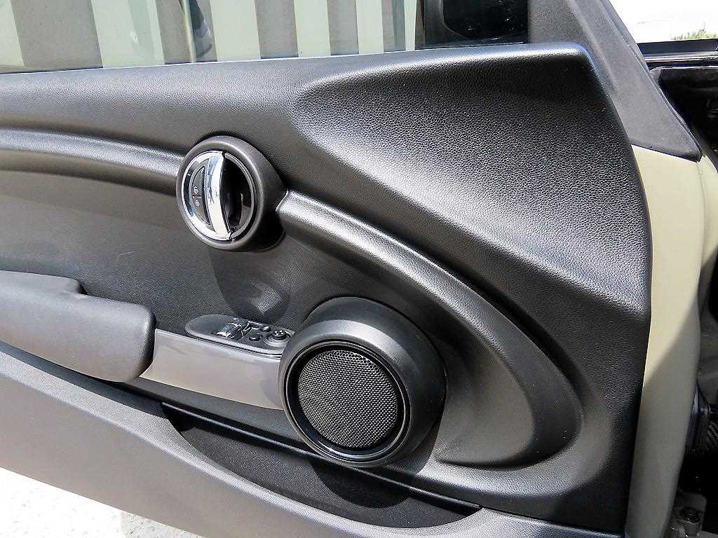 Mini Cooper - Vista 10