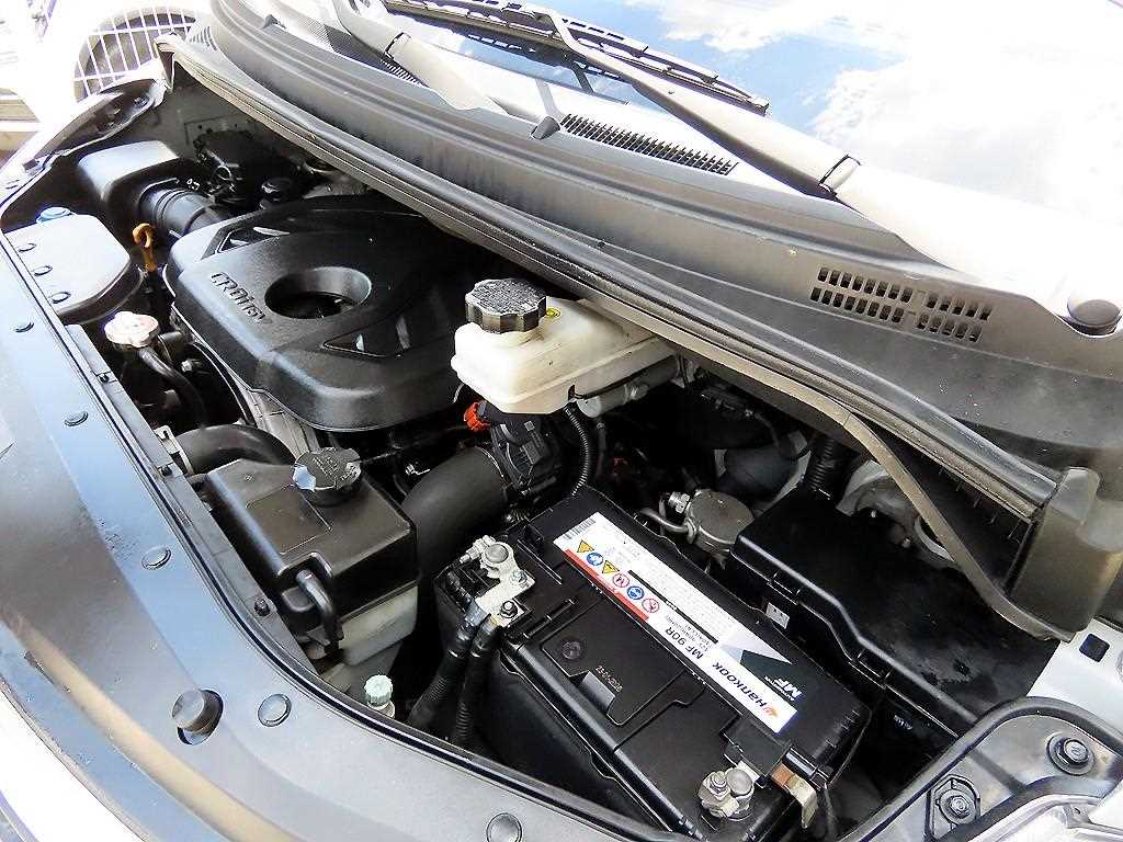 HYUNDAI Starex 2018 Gris - Importación desde Corea - HF Imports Iquique - Foto 18