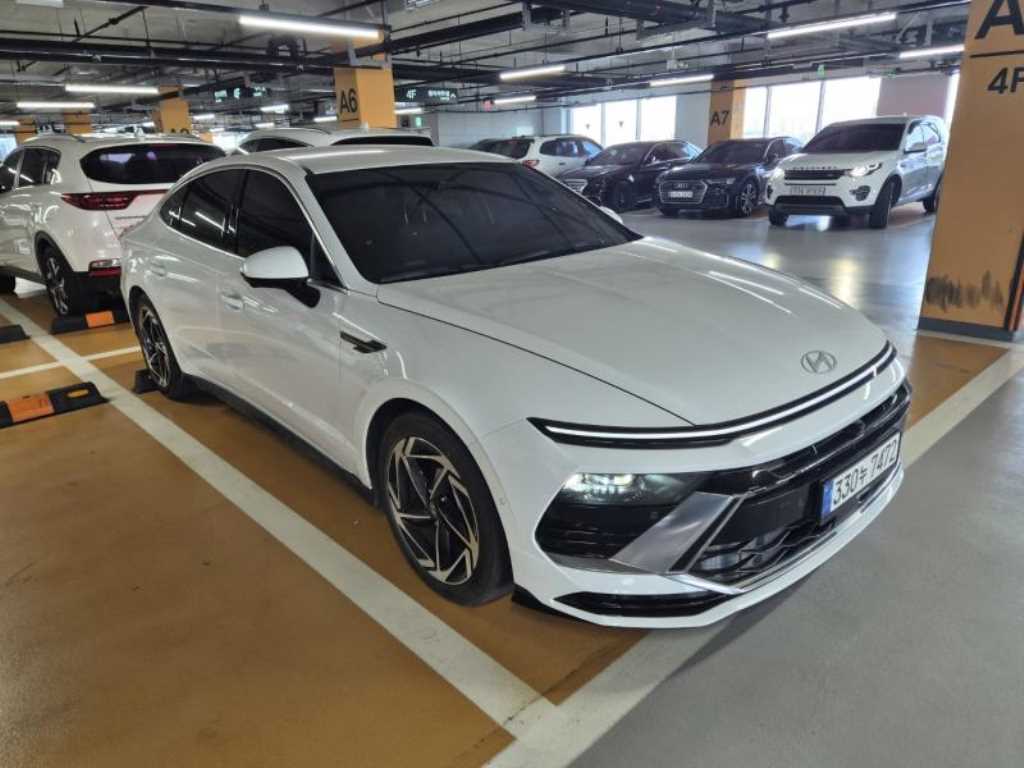 HYUNDAI Sonata - Vista 8