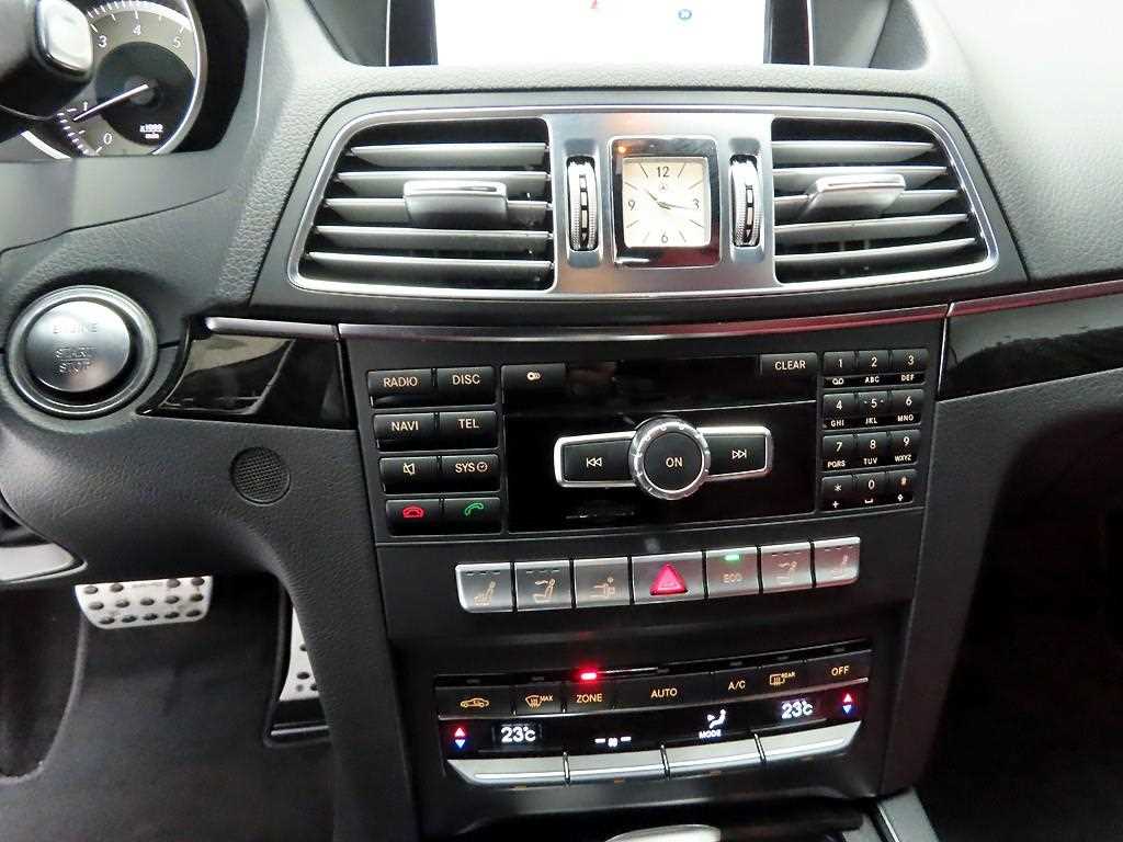 Mercedes Benz E class - Vista 10