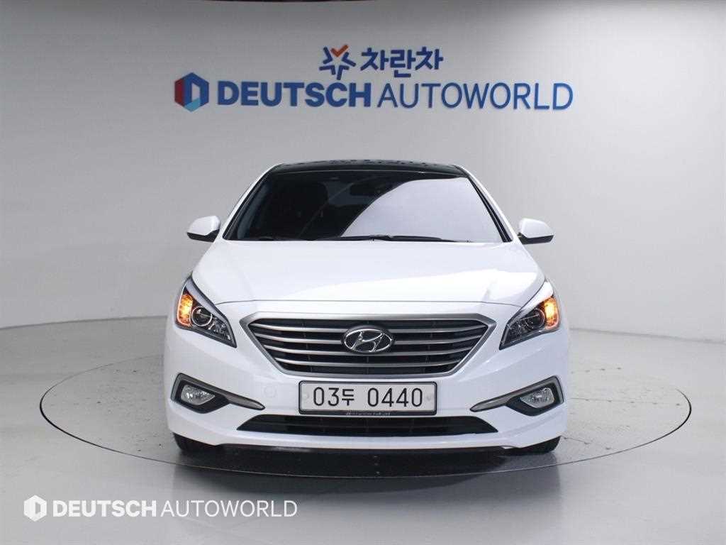 HYUNDAI Sonata - Vista 3