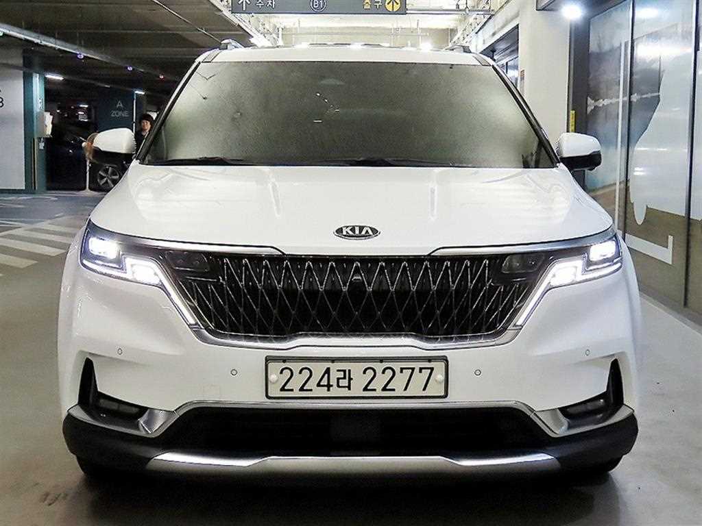 KIA Carnival - Vista 2