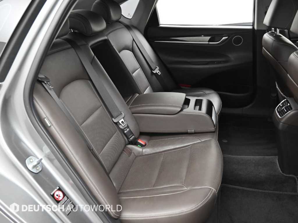 HYUNDAI Grandeur - Vista 12