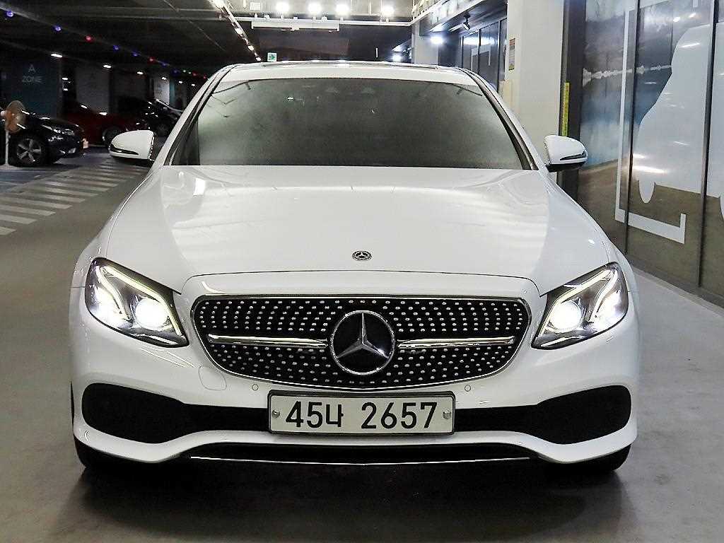 Mercedes Benz E class - Vista 2