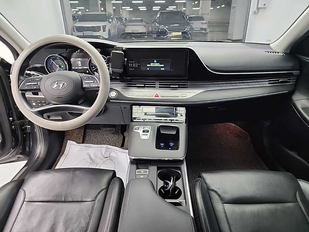 HYUNDAI Grandeur - Vista 7
