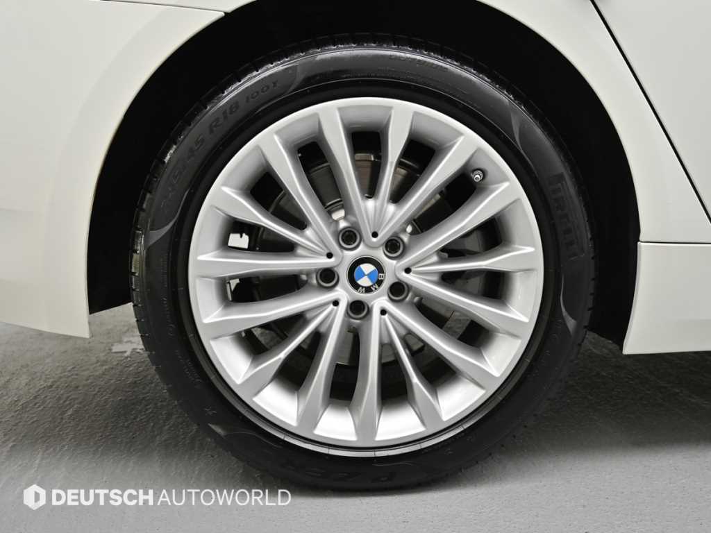 BMW 5 Series - Vista 5