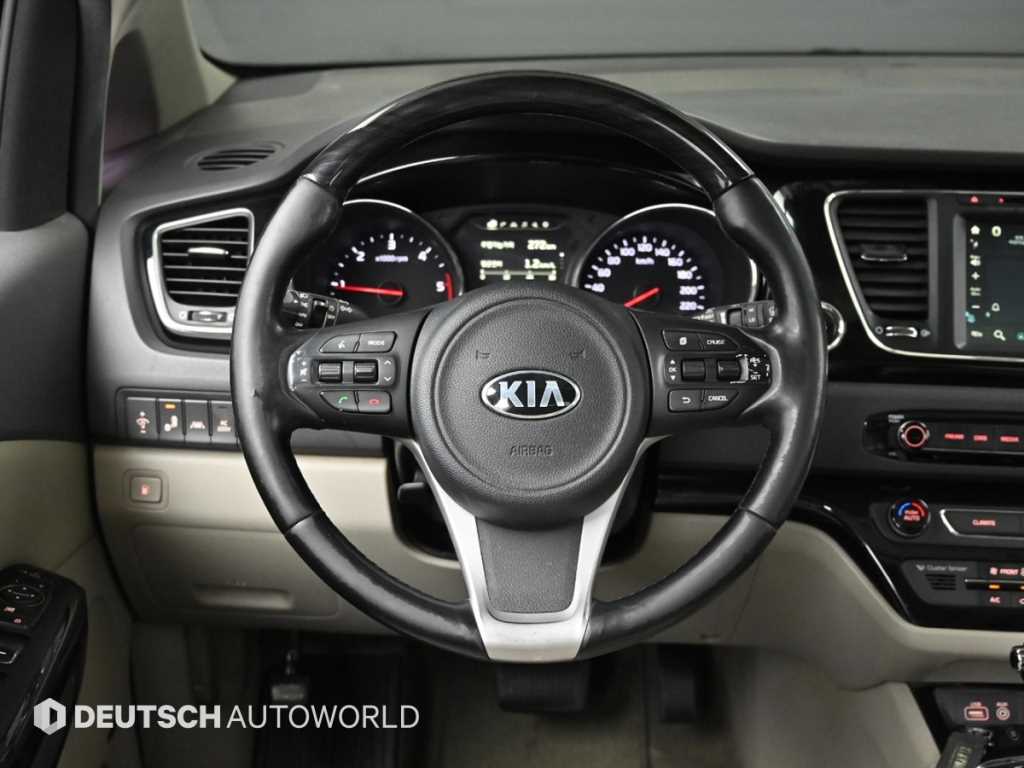 KIA Carnival 2016 Negro - Importación desde Corea - HF Imports Iquique - Foto 13