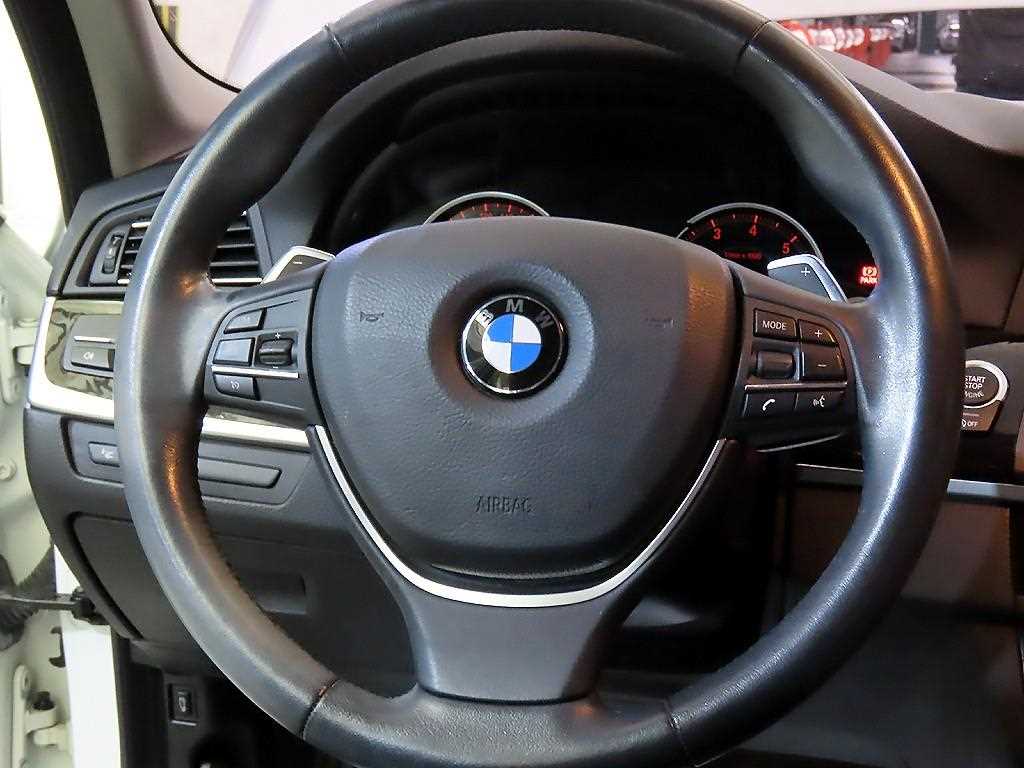 BMW 5 Series - Vista 8