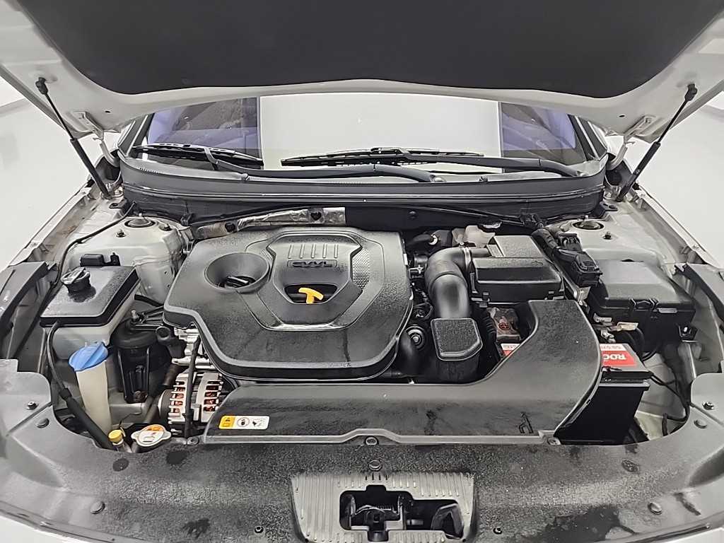 HYUNDAI Sonata - Vista 5