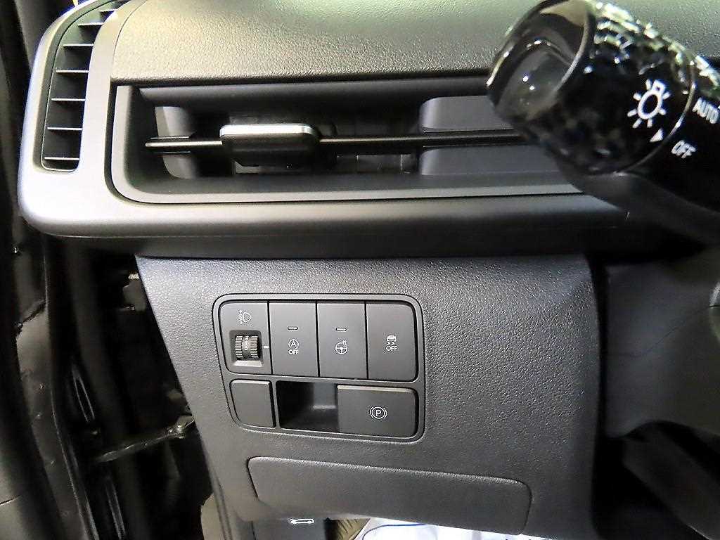 HYUNDAI Staria 2025 Negro - Importación desde Corea - HF Imports Iquique - Foto 16