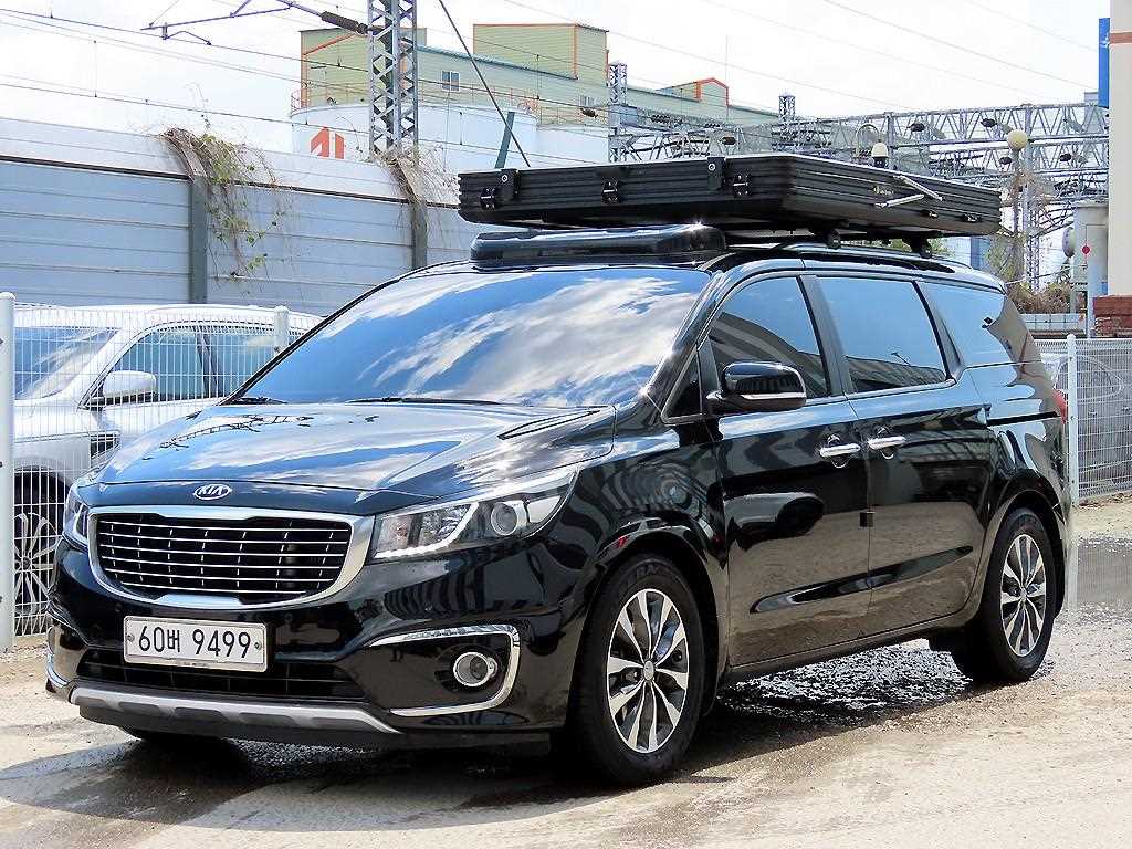 KIA Carnival - Vista 2