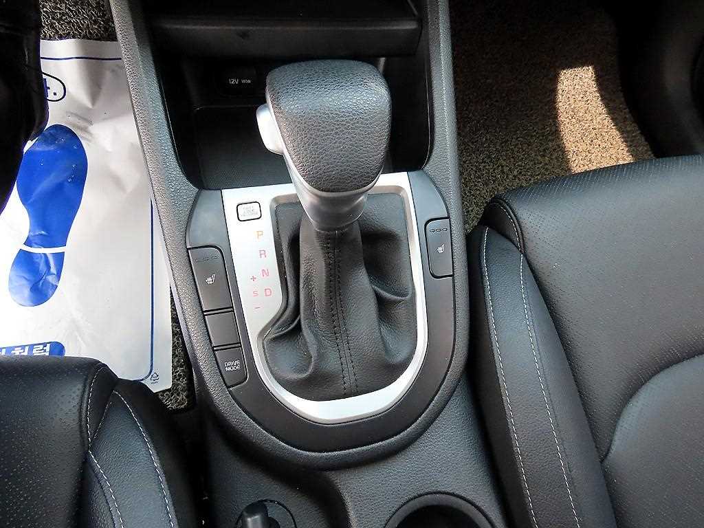 KIA K3 - Vista 10