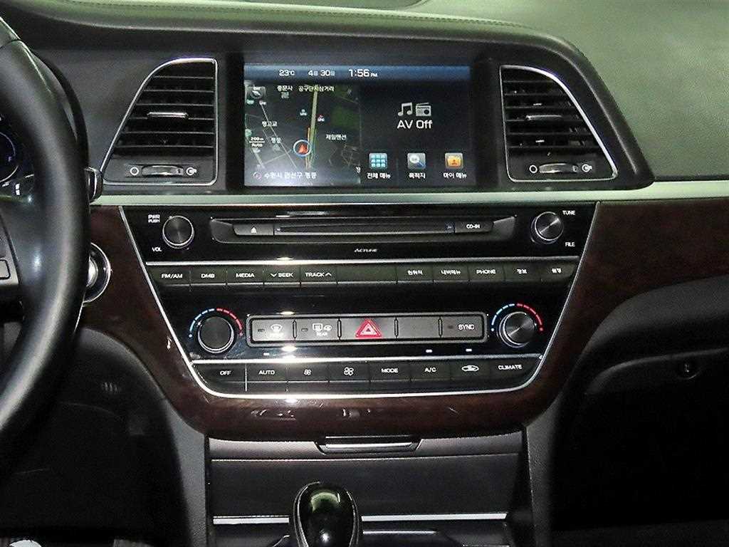 HYUNDAI Aslan - Vista 11