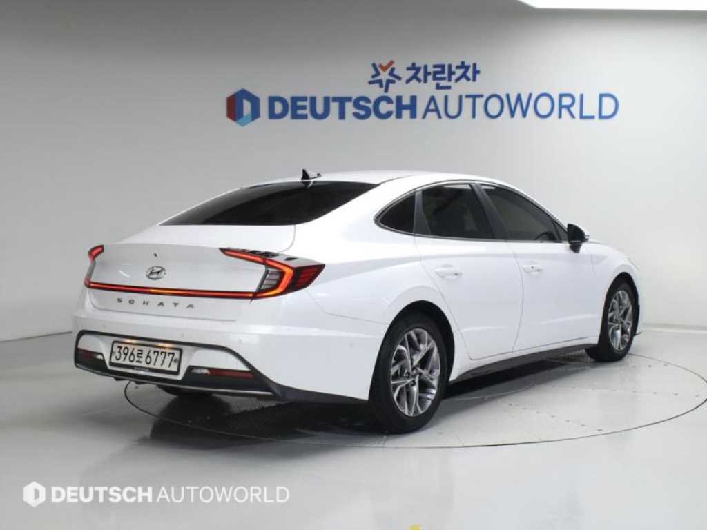 HYUNDAI Sonata - Vista 2