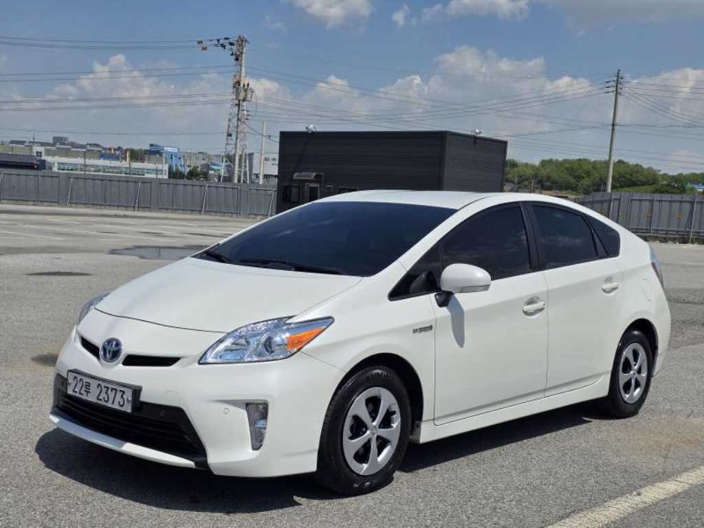 Toyota Prius 2015 - Importación desde Corea - HF Imports Iquique - Foto 1