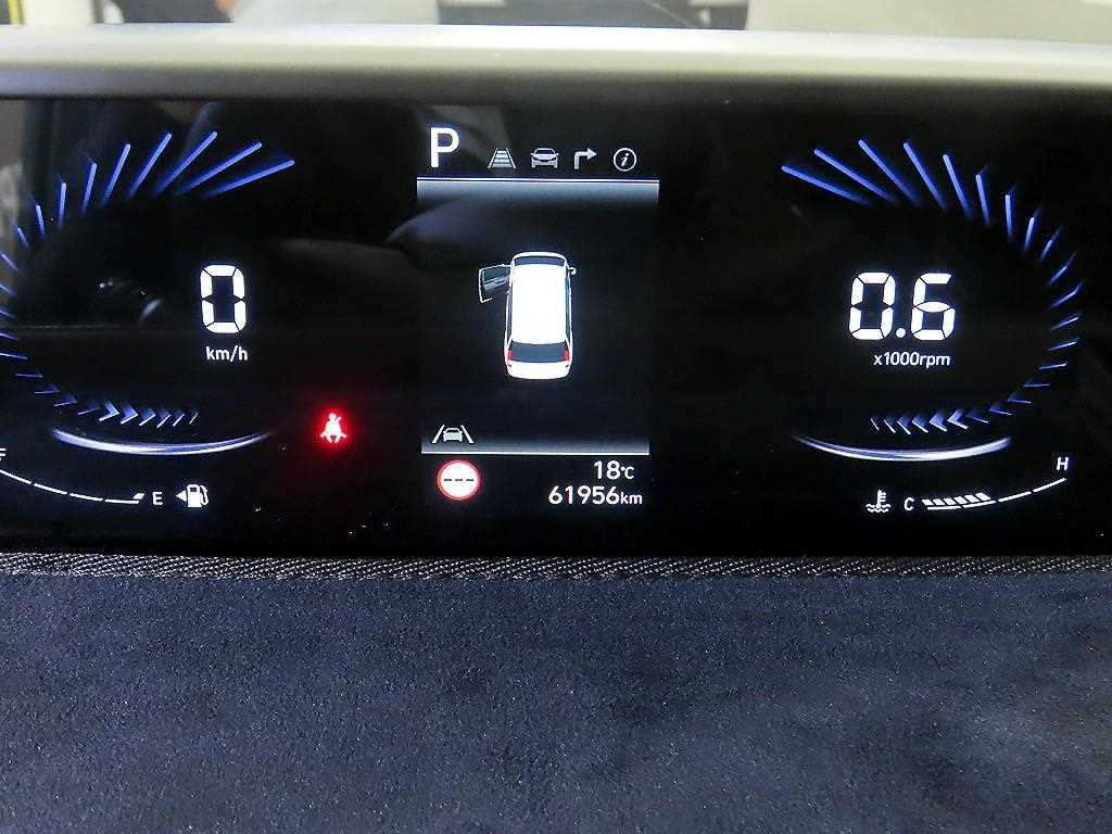 HYUNDAI Staria - Vista 9