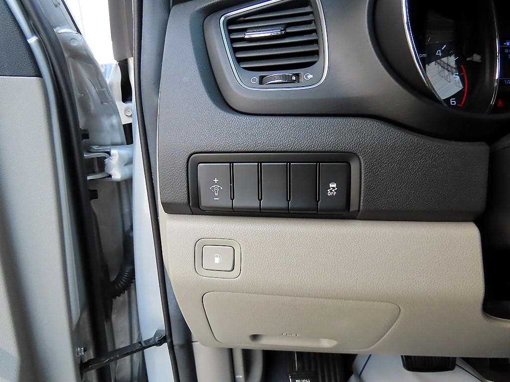 KIA Carnival 2019 Gris - Importación desde Corea - HF Imports Iquique - Foto 13