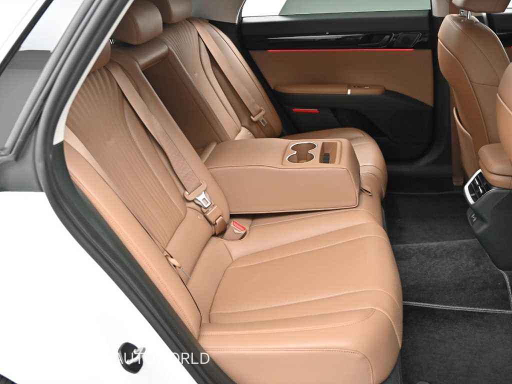 HYUNDAI Grandeur - Vista 12