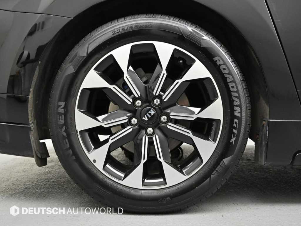 KIA Carnival - Vista 5