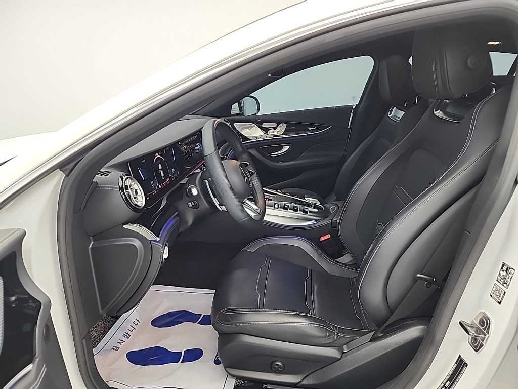 Mercedes Benz AMG GT - Vista 11